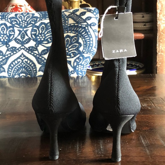 New Zara Black Stretch Ankle Sock Boots -Size 7.5 - Picture 6 of 9